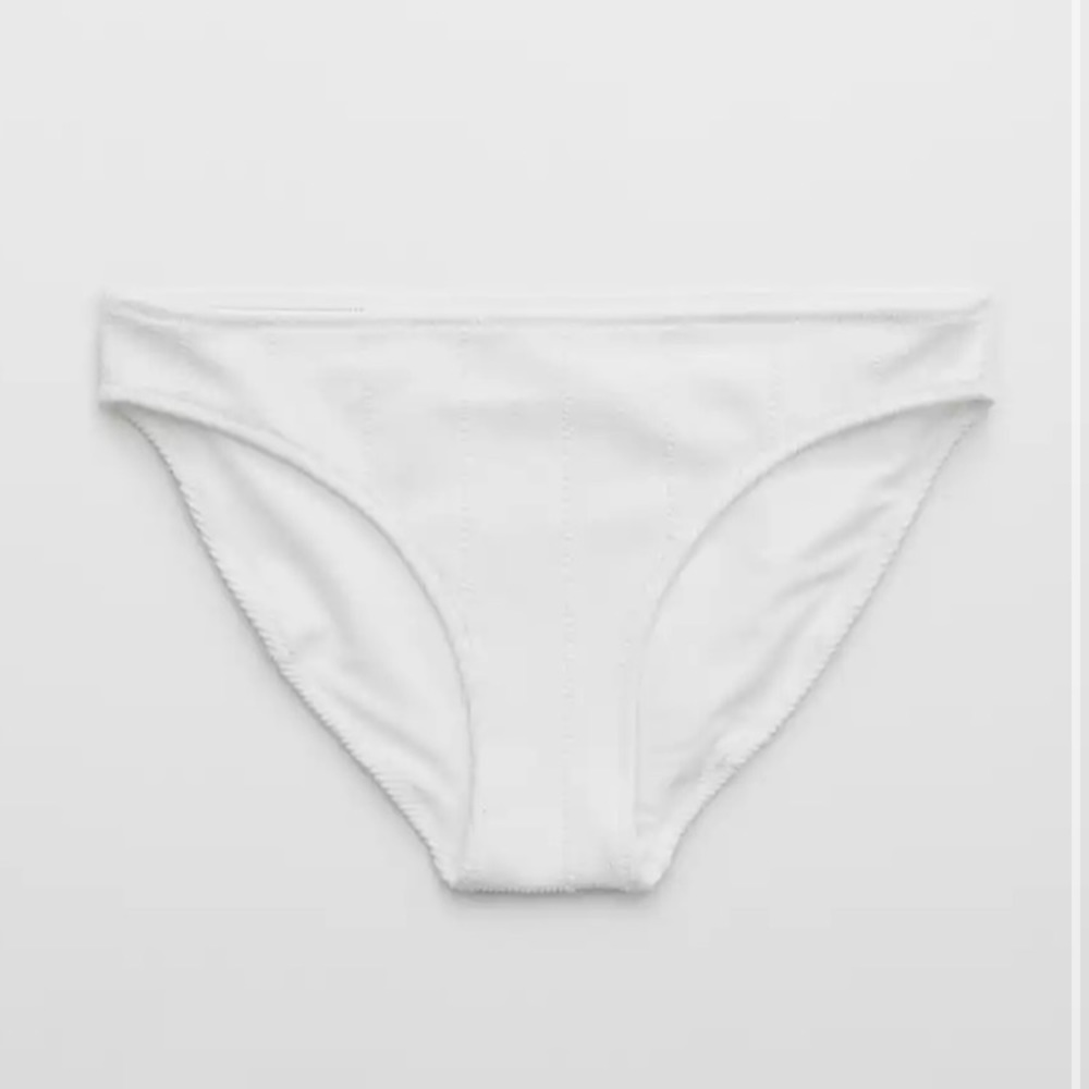 Aerie Crinkle Bikini Bottom in White, Size Small